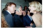 Poze cu Donald Trump înconjurat de femei și prezervative cu chipul republicanului din controversatul dosar Epstein, publicate de democrați