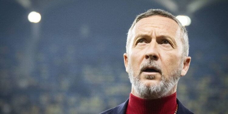 Ofertă pentru Mihai Stoica: ”Bani mai mulți decât la FCSB!”