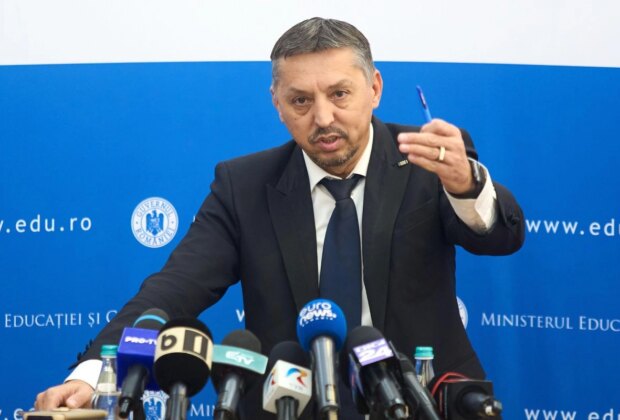 Ministerul Educaţiei anunţă că perioada dedicată integrării sugestiilor primite pentru programa la disciplina Limba şi literatura română a fost extinsă cu o săptămână