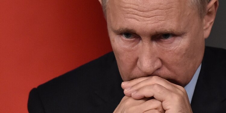 Șefa serviciului secret britanic a descris toate tacticile folosite de Rusia împotriva adversarilor: Putin îi duce de nas pe toți!