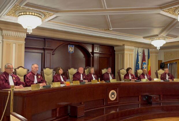 Mâine, zi importantă la CCR, după protestele pe tema justiției. Este așteptată decizia privind pensiile speciale ale magistraților