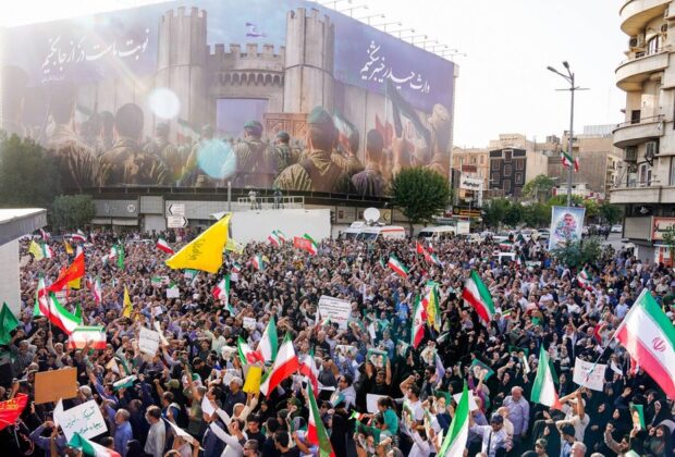 Președintele Iranului acuză SUA, Israelul şi Europa că desfăşoară un război total contra țării sale