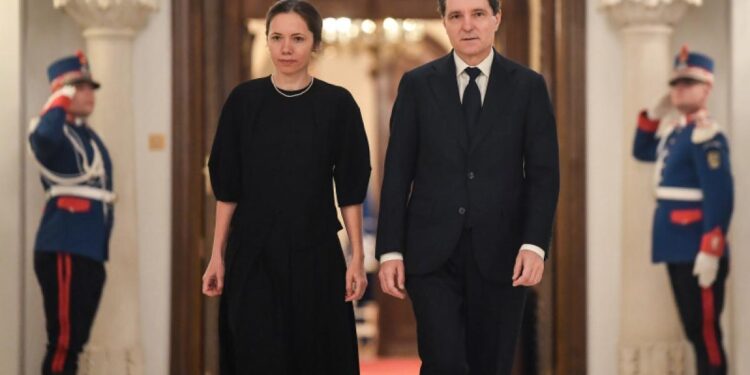 Nicuşor Dan şi Mirabela Grădinaru s-au cunoscut… în club