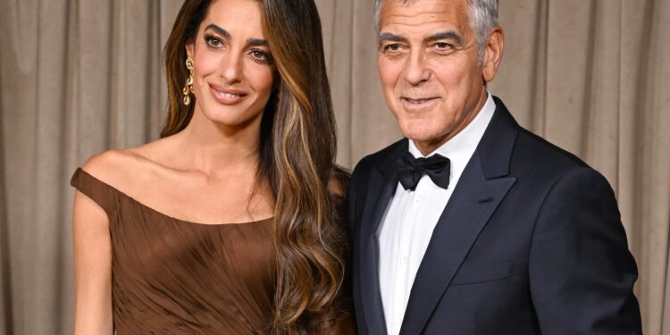 George Clooney, soția și copiii săi au obținut cetățenia franceză
