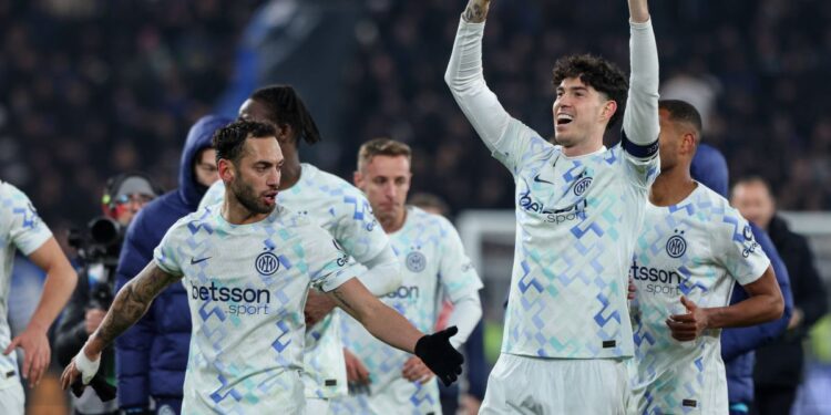 Răsturnare de situație: titularul lui Cristi Chivu nu mai pleacă! » Inter e gata să-i ofere încă doi ani de contract