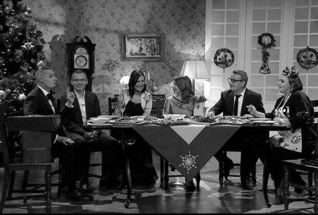 Un român a uitat televizorul pe Revelionul TVR și acum are mileuri prin toată casa