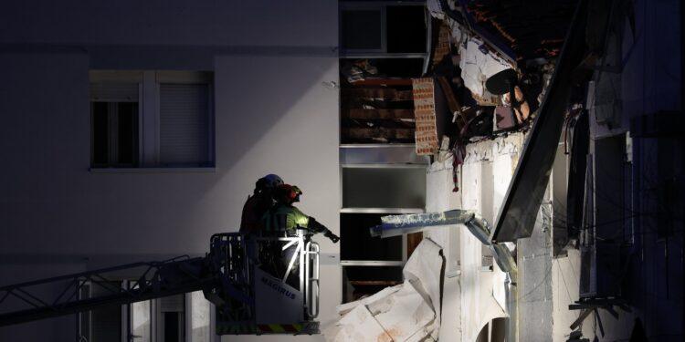 FOTO/VIDEO Explozie într-un bloc din Madrid. O femeie a murit și alte nouă persoane au fost rănite