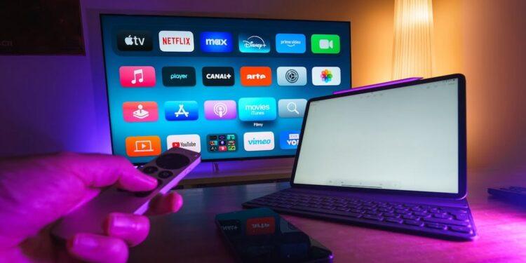 De ce ne plictisim într-o lume care are de toate, explicația psihologului. Ce este teoria „paradoxului alegerii”