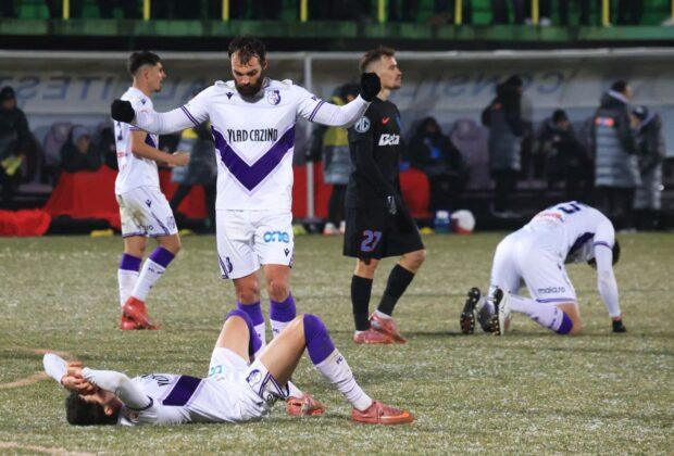 Campioana a înghețat la Mioveni! FCSB a fost învinsă de un FC Argeș încântător, iar drumul spre play-off începe cum nu se putea mai prost