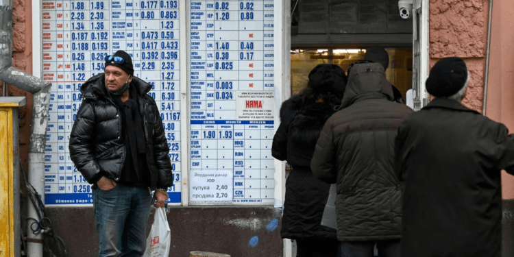 Cum s-a simțit în Bulgaria șocul adoptării Euro. Jurnalist bulgar: Cumpăr cam aceleași produse cu aceleași sume