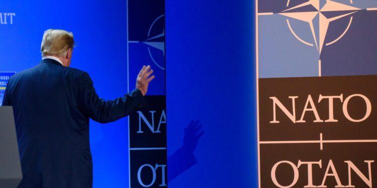 „Sfârșitul ordinii internaționale”. De ce strategia agresivă a lui Trump pentru Groenlanda naște temeri privind moartea NATO