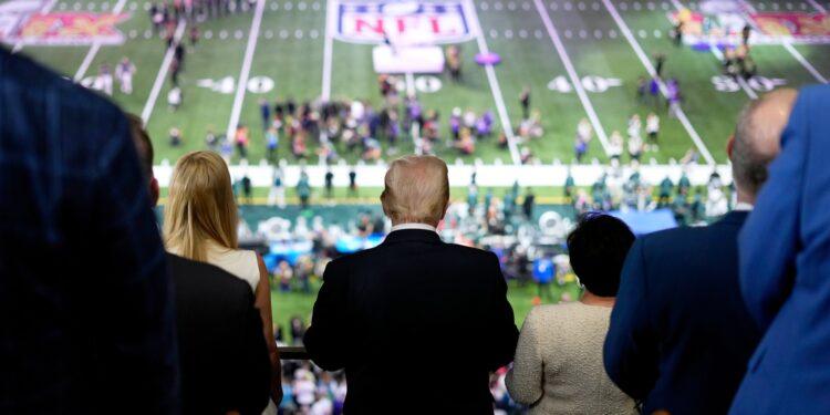 Motivul pentru care Donald Trump nu va fi în tribune la Super Bowl-ul din acest an