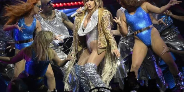 Jennifer Lopez și Ben Affleck scot de pe piață una din proprietățile comune. Cât valorează conacul