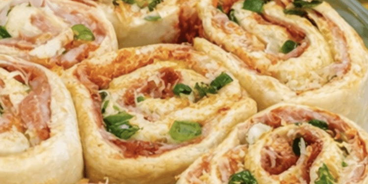 O rețetă excelentă și rapidă pentru o seară de duminică la film: melci din pizza