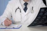 Ministrul Sănătăţii anunţă schimbarea codurilor de boală, după decizia privind neplata primei zile de concediu medical