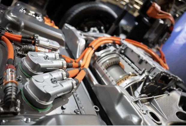 Se cam fâsâie moda mașilor electrice: O țară uriașă renunță definitiv la obiectivul de a vinde doar electric până în 2035