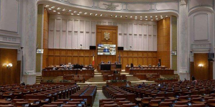 Greșeală sau premeditare? Deputații au votat un proiect de lege privind amanta obligatorie