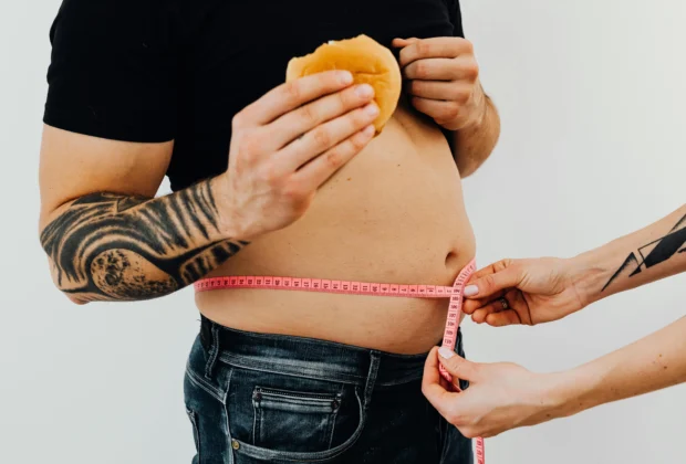 Românii sunt repetenți la capitolul ‘siluetă’: Gradul de obezitate, atât la adulți, cât și la copii, îi sperie pe medici