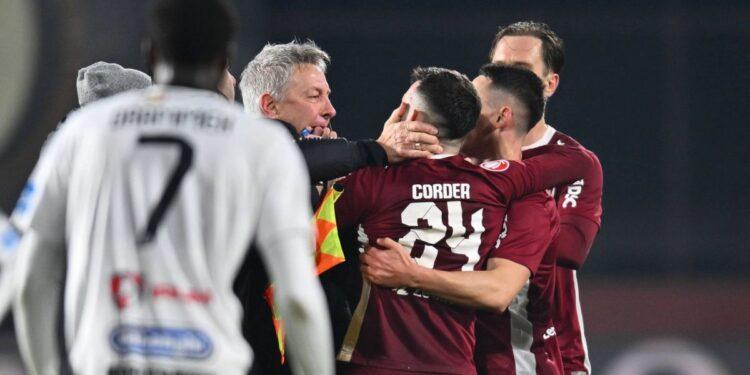 Ce pedeapsă riscă Cristiano Bergodi în urma scandalului cu jucătorii de la CFR Cluj