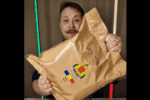 „Cred că un soldat ar spune mulțumesc”. Un vlogger rus prezintă rația individuală de hrană din Armata Română