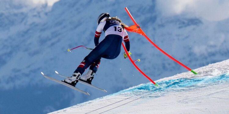„Va fi nevoie de mai multe operații!” » Lindsey Vonn a vorbit despre accidentul teribil: „Nu genunchiul mi-a provocat căzătura”