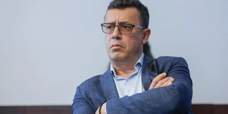 Victor Ciutacu l-a învins pe Cătălin Tolontan