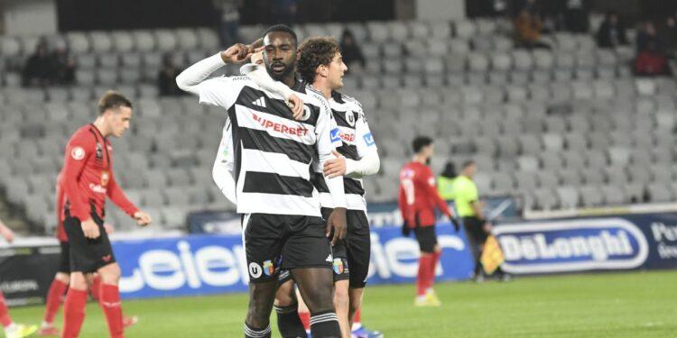 „U” Cluj -1, ACUM pe Sport.ro. Ciucanii ratează un penalty