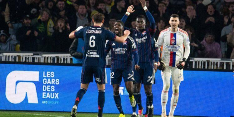ROȘU după câteva secunde, autogol în ‘4 și schimbare în ‘5 în Ligue 1! Olympique Lyon