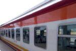 „Ăsta nu e un avion la clasa întâi, e un tren din Africa”. Surpriza totală pentru un român în „bolidul” african ce zboară pe lângă CFR