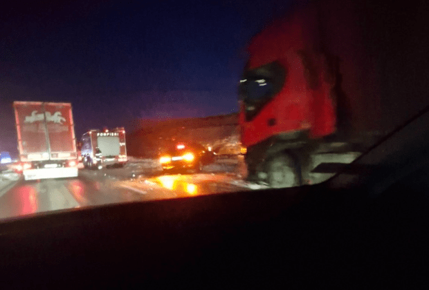 Accident pe A3, în zona Moara Vlăsiei. Trafic restricționat din cauza condițiilor de iarnă, mai multe drumuri naționale rămân închise