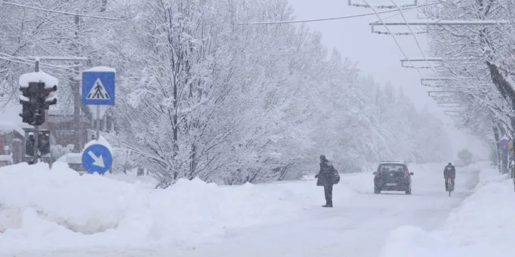 După ”iarna ca-n povești” din România, de săptămâna viitoare vine primăvara. Temperaturi de peste 15 grade