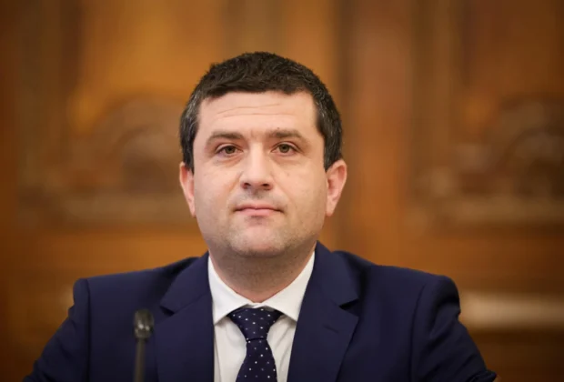 Cât a plătit România pentru mașinile a doar 4 piloți de F-16 în SUA? Suma l-a revoltat pe ministrul Radu Miruță: ‘Strigătoare la cer’