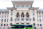 Semnătura care blochează Capitala: cum o decizie de la vârful Primăriei lasă sute de angajați fără salarii și pune sănătatea Bucureștiului în pericol