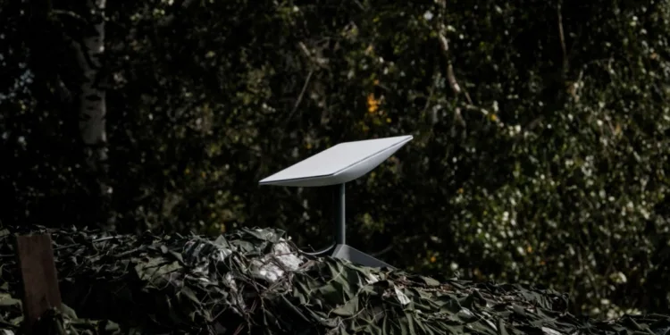 Haos în armată rusă după ce Musk a blocat terminalele Starlink: „Ne-au mai rămas porumbeii, radiourile și cablurile”