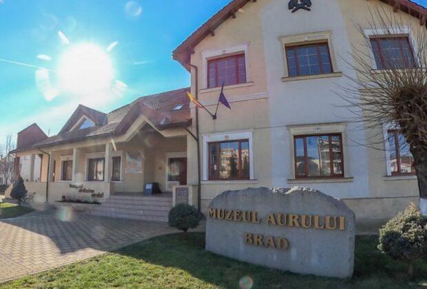 Muzee unicat ale aurului, cărbunelui și fierului. Se află în județul unde 100.000 de oameni munceau în industrie