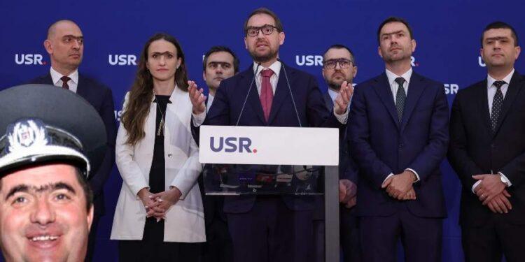 Tot mai mulți useriști își fac implant de păr între sprâncene ca să semene cu idolul lor, Bolojan