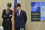 România nu participă la umbrela nucleară, dar va primi o șapcă nucleară