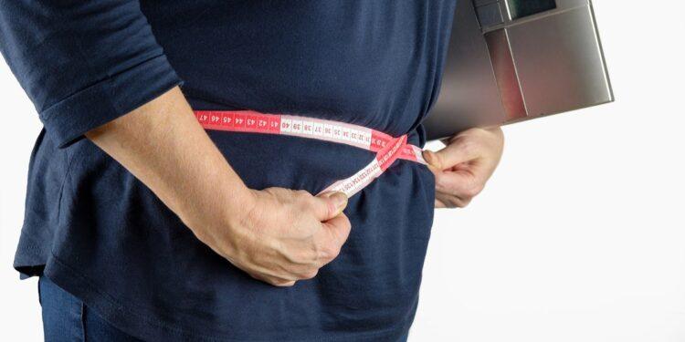 Boala care afectează 70% dintre adulți, iar cifrele continuă să crească. „Autocontrolul nu poate rezolva problema unui mediu obezogenic”