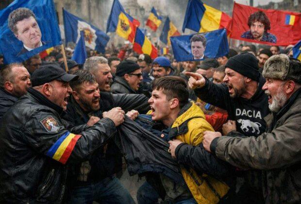 Suveraniştii se ceartă care sunt mai buni, mucuşorii munteneşti sau mucuşorii moldoveneşti