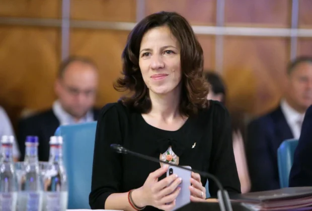 Comisarul european din partea României va prezenta, în luna mai, strategia europeană anti-sărăcie, prima de acest fel a Uniunii Europene