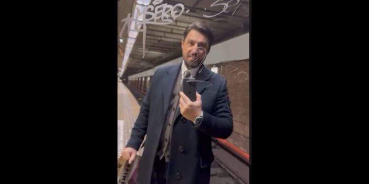 Daniel Pavel de la Desafio a făcut senzaţie la metrou! Mii de oameni s-au întrebat cine plm mai e şi ăsta
