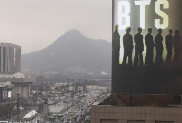 Revenirea trupei K-pop BTS prin ochii fostului ambasador sud-coreean în România, Kap-Soo Rim: Imagini de colecție cu pregătiri intense