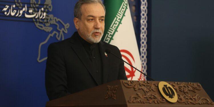 Regimul iranian susține că Trump „a dat înapoi” și infirmă explicit negocierile cu SUA. Ce spun însă ultimele informații de la Washington