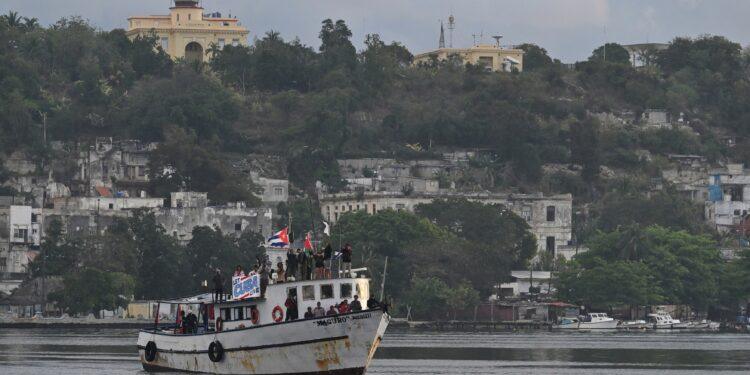 Mexicul a declanșat o operațiune de căutare în Caraibe după ce două nave cu ajutoare umanitare nu au mai ajuns în Cuba