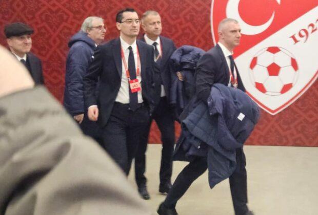 Stupoare în direct » Gestul făcut de Burleanu după meciul de la Istanbul l-a contrariat: „Nu mai stai, frate”