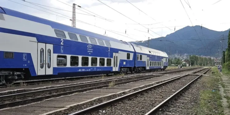 Un mecanic de locomotivă a evitat un dezastru, la Barboși, după ce trenul Galați-Suceava a fost deviat pe un fir greșit. Anchetă penală în curs