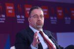 Mesajul unui laureat Nobel pentru Economie, transmis la evenimentul The Economist la București pe tema problemelor democrației liberale: „Au apărut calculatoarele şi au rescris totul”