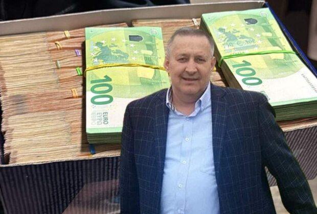 Reacția șefului ARR după ce procurorii i-au găsit 350.00 de euro: „Numai atât? Mai căutați, băieți, mai căutați”