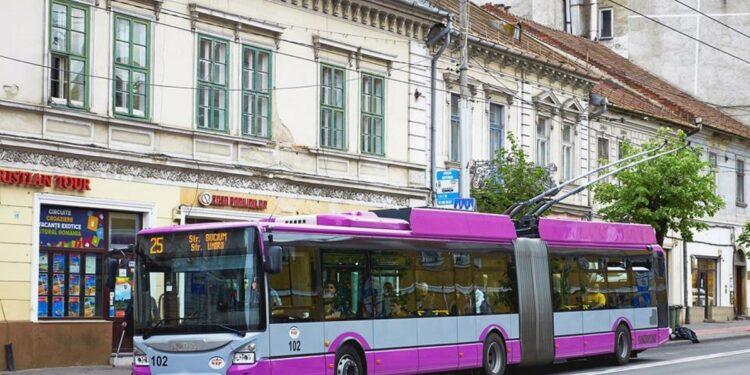 Traseul liniei M21 care leagă comuna Florești de Cluj-Napoca se schimbă. Călătorii sunt sfătuiți să fie atenți la stații