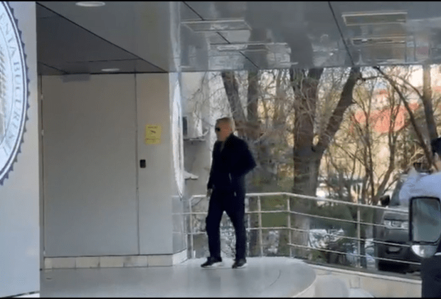 Cine l-a vizitat luni pe Mircea Lucescu la spital! Și-a făcut apariția pentru a doua oară într-o zi